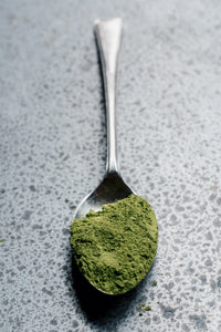 Tablespoon of Barley grass contains  a day’s supply of beta-carotene, betaine, biotin, boron, copper, iron, lutein, magnesium, niacin, riboflavin, and thiamine.